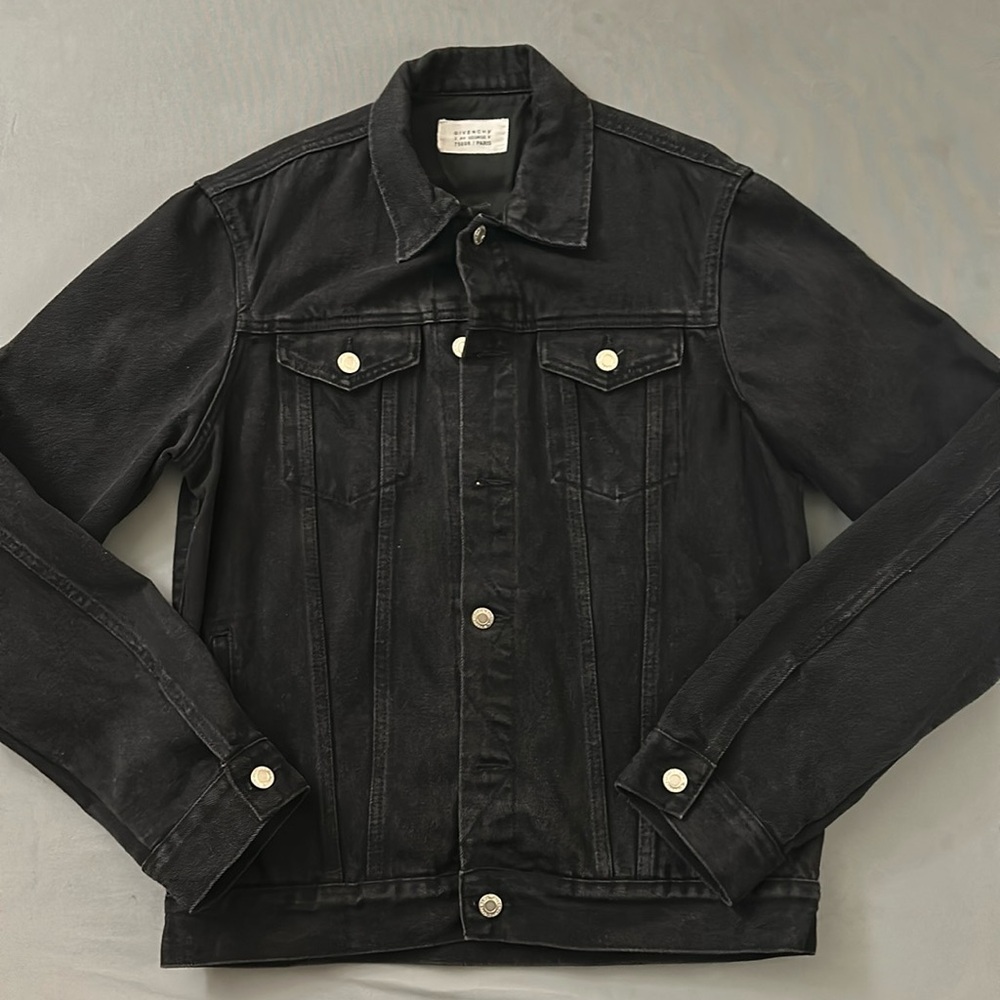 Givenchy denim jacket mens size Medium